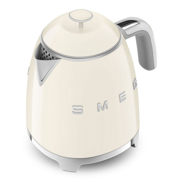 SMEG Retro Cream Electric Kettle – 1.7L